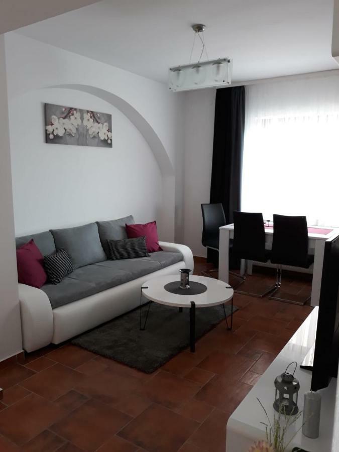 Kristian Zagreb Airport Apartment Velika Gorica